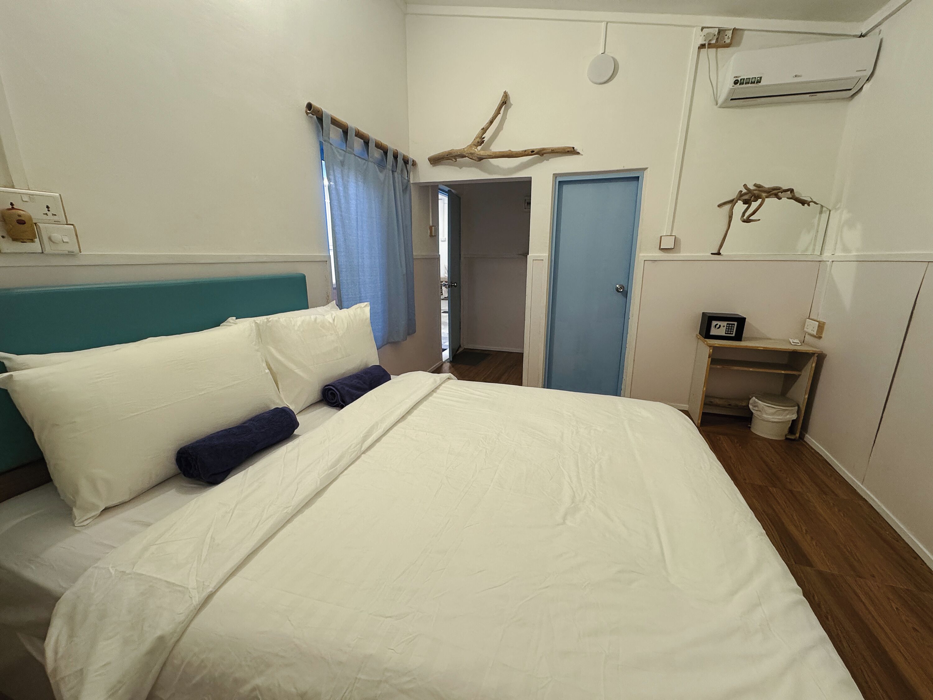 4 Schlafzimmer, Zimmersafe, Bügeleisen/Bügelbrett, kostenloses WLAN