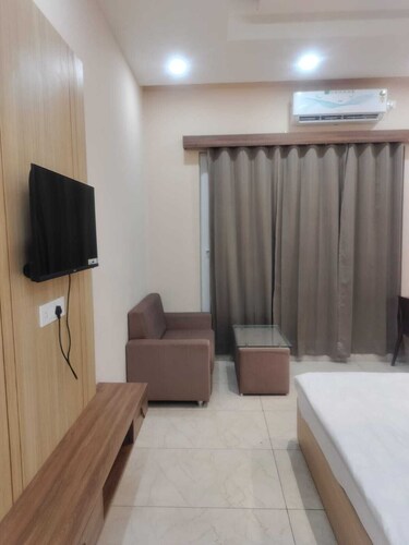 Hotel Kanti Empire