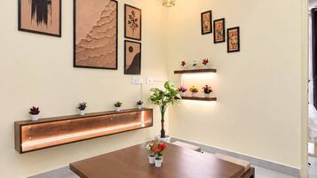 Deluxe Apartment, Balcony, City View | Living area