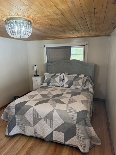 Myrtle B’s Farmhouse 2 bedroom in Salida.  Located @  Historic Hutchinson Ranch