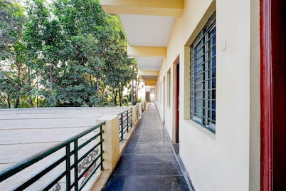 Classic Mayuri Lodge