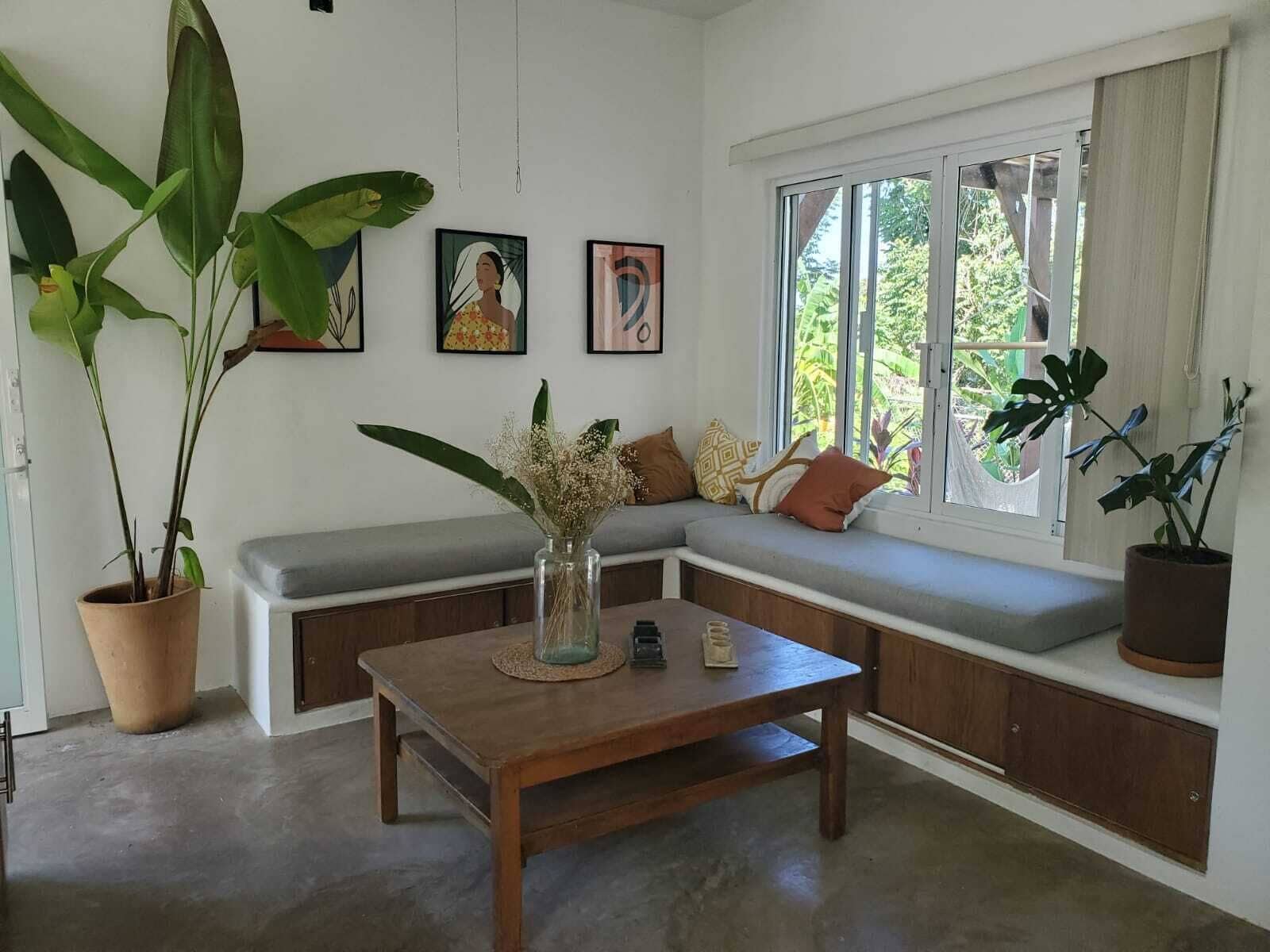 Chambre Confort, patio, vue sur le jardin | Aire de séjour