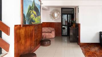 Deluxe Double Room | Lobby