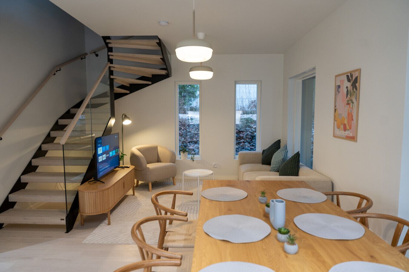 Glorious Two Floor Apartment With 4 Bedrooms, Sauna And Parking - Vantaa