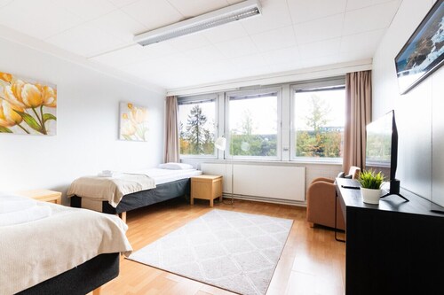 Functional and cozy 3 bedroom apartment for 6