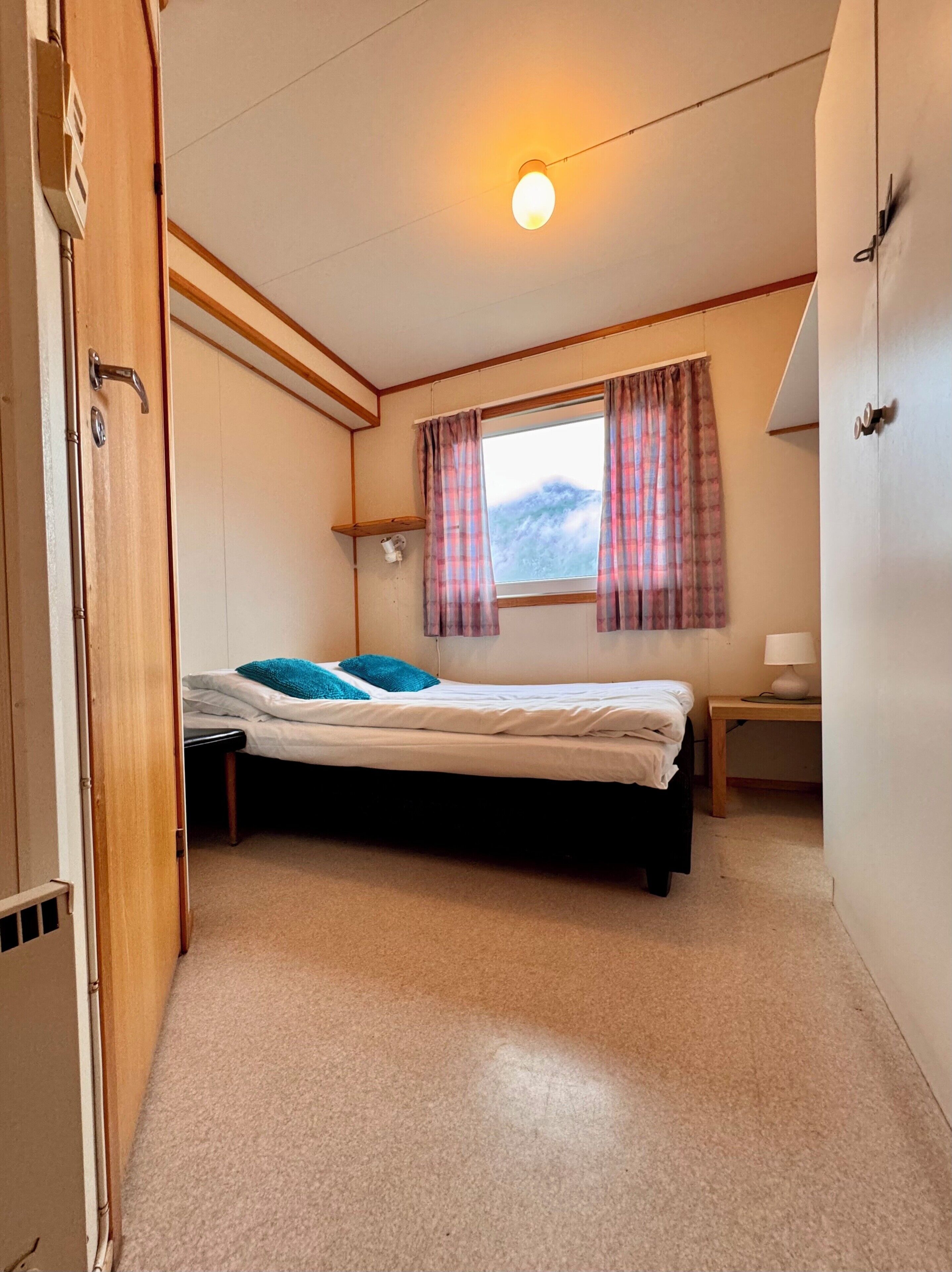 Basic Double Room, Partial Lake View | WiFi (free)