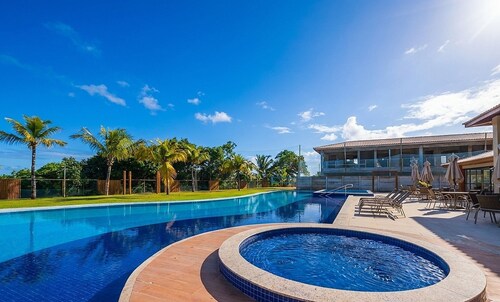 House in Condo w/ Pool in Itacimirim Ibv0013