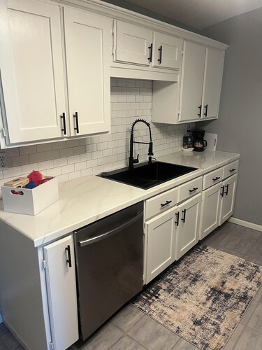 Perfect 2-bedroom house with AC in welcoming East Grand Forks