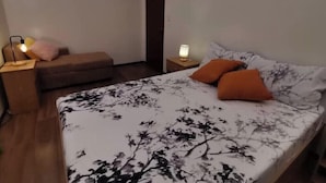 熨斗/熨衫板、免費 Wi-Fi、床單