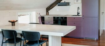 Moderne Bauernhofwohnung mit Pool, Sauna und Kinoraum