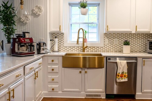 Luxury Farmhouse Near Asheville|Spa Mountain Views