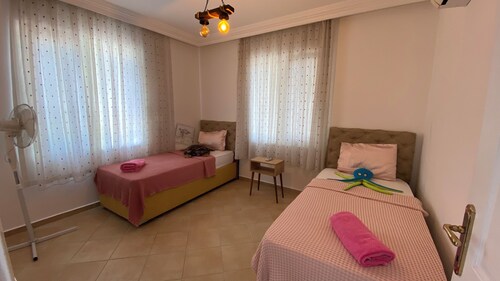 4 Bedroom Villa for 8 ppl, Private Pool in Kadriye-Belek-Antalya