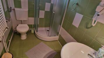 Standard Double Room, Mountain View | Bathroom