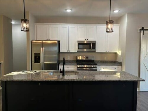 3bed 2 bath with King master Sycamore