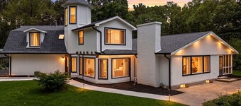 Spacious 5BR Retreat in Peaceful Michigan City