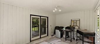 Spacious 5BR Retreat in Peaceful Michigan City