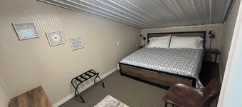 Enjoyable 2-bedroom building with AC for a relaxing stay