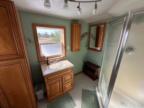 Bathroom - Sikorski Ranch Bunkhouse (Fallon County)