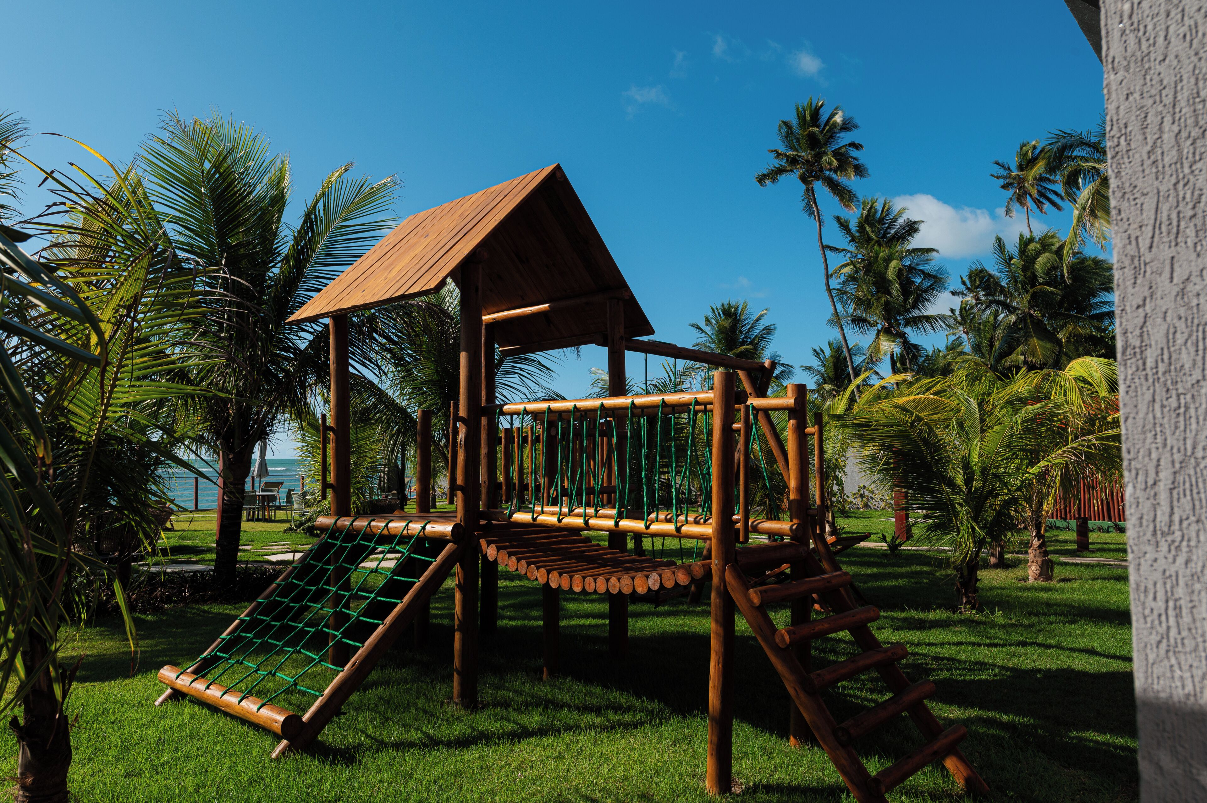 Tempat bermain anak - outdoor