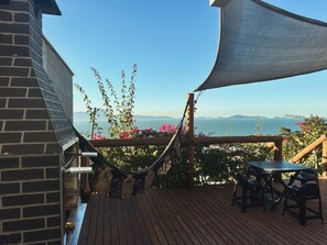 Outdoor dining - Pousada Mirante do Sol  (Governador Celso Ramos)
