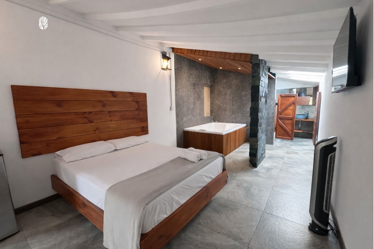 Superior Double Room, Pool View | WiFi (free)