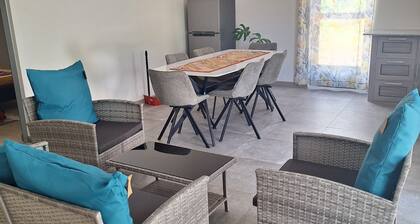 Oasis Mountain Retreat, Le Morne