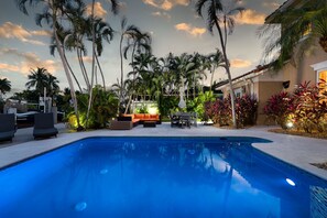Unclassified image, 2 of 31, button - Spacious Waterfront  house in fabulous Fort Lauderdale on Las Olas! (Fort Lauderdale)