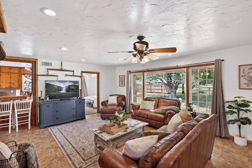 Country Living: 3br Hot Tub Escape: Close To All! - Abilene, TX