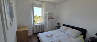 Beautiful, renovated duplex apartment in the countryside, just a stone's throw from the estuary's ports
