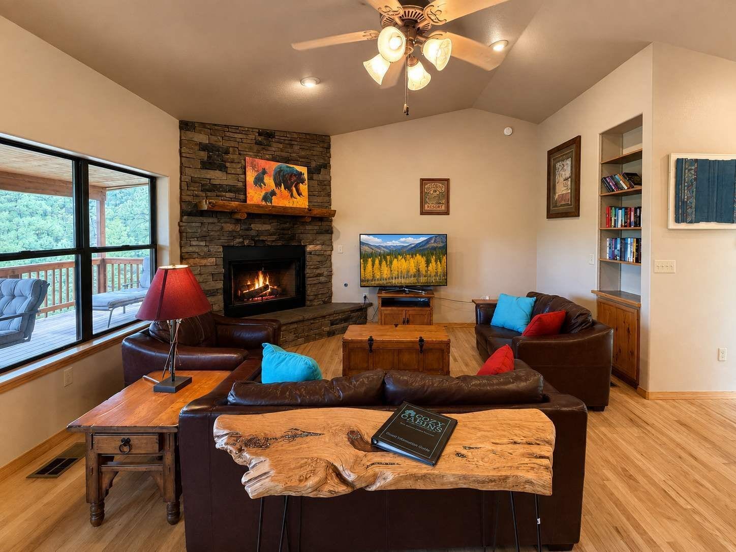 Peaceful Redwood Retreat Cabin With Hot Tub & Incredible Forest Views - Ruidoso, NM