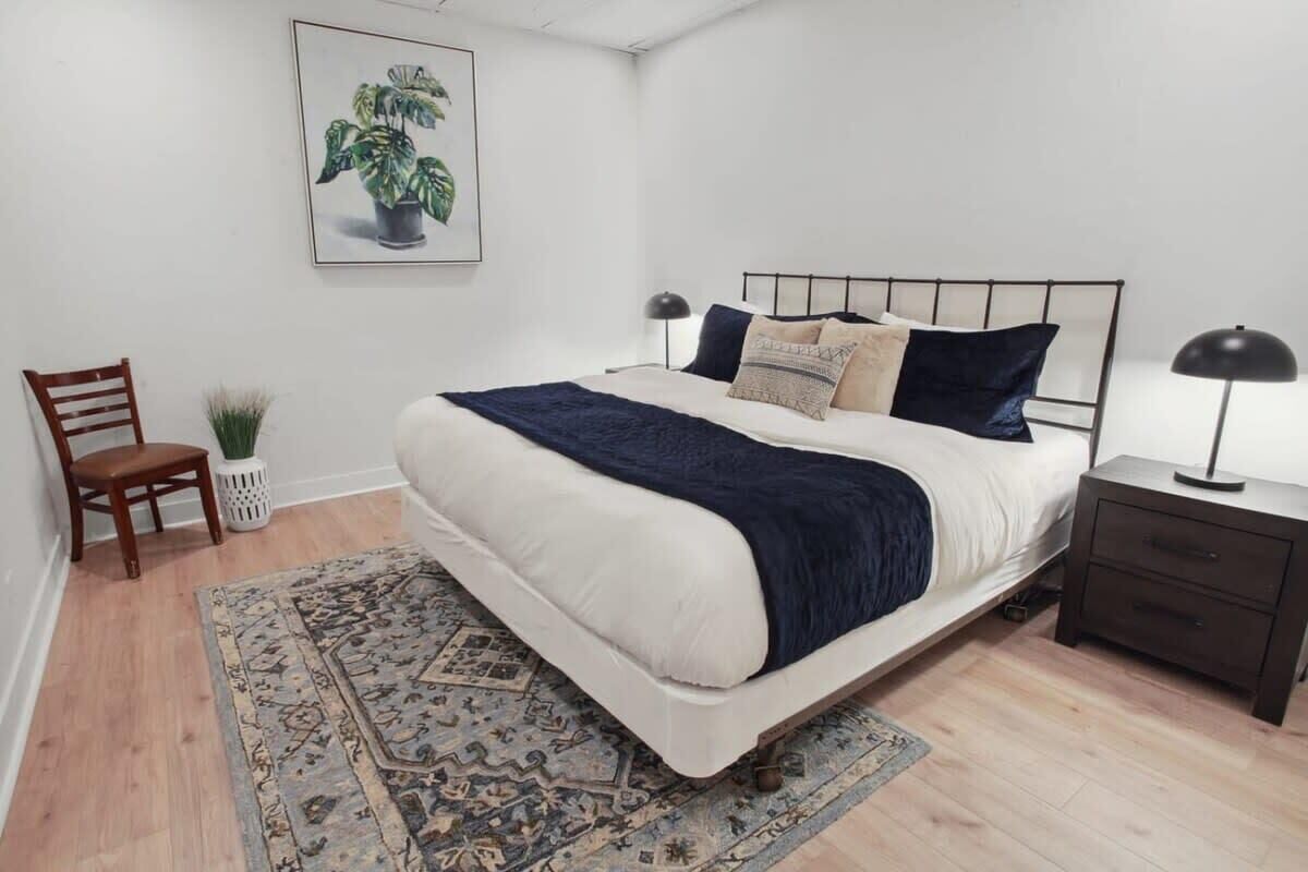 Bedroom 2 | King Bed with Ensuite Bathroom and Desk | Third Floor of Building — Unit on One Level