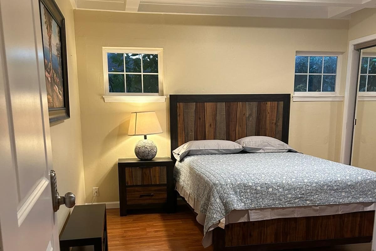 Soundproofing, iron/ironing board, free WiFi, bed sheets