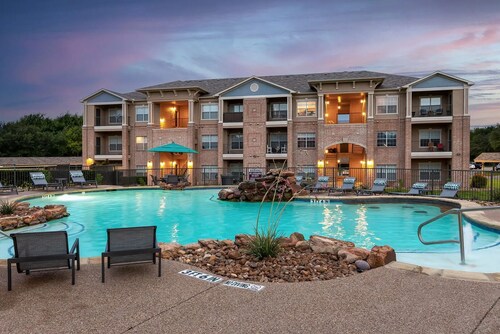 Landing Stunning 1bd, Gym