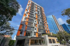 Exterior - EON Zone 10: Luxury, views, and comfort—all in one place. (Ciudad de Guatemala)