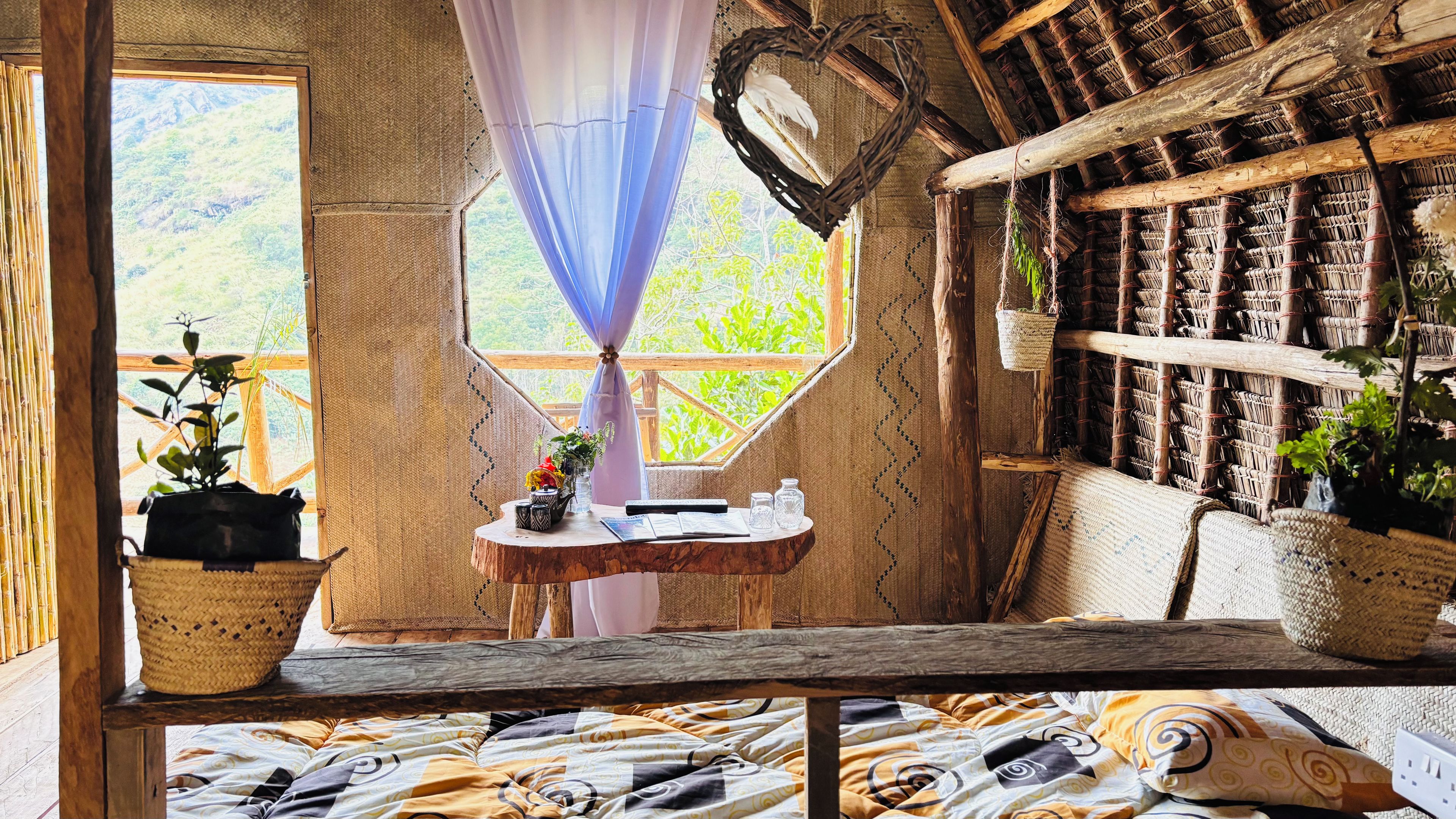 Cabane Deluxe, balcon, vue montagne | Bureau, espace de travail pour ordinateur portable