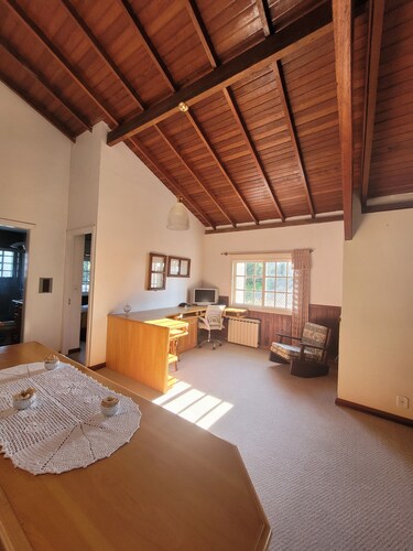 Cozy house, close to the center of Canela. 4 bedrooms and pets allowed.