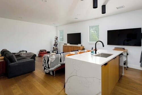 New Modern Artist’s Studio - 2 units in 1 listing!