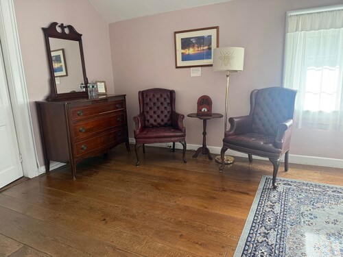 Loft Suite with Private Bath at Storm King Lodge