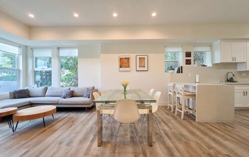 Cahuenga Stay - 12 min walk to Universal