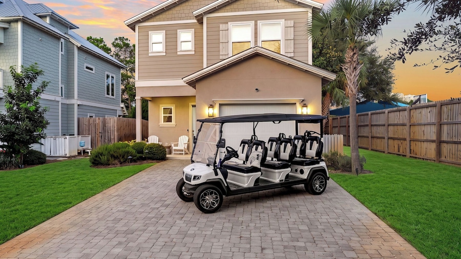 Sundrift by Avantstay Golf Cart + Pool Access + BBQ Gated + Steps to Sand