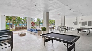 Outdoor dining - Oceanview 1BR Condo | Pool/Tennis/Beach (Sunny Isles Beach)