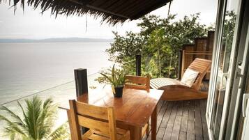 Deluxe Talisay Bungalow | Restaurante al aire libre