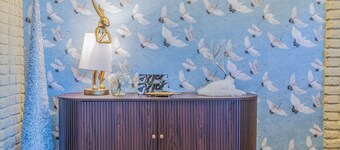 Stone Pool House - Sleeps 8