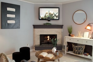 Interior - The French Quarters -A Beautiful Boutique 2BR Retreat (Greenwood Village)