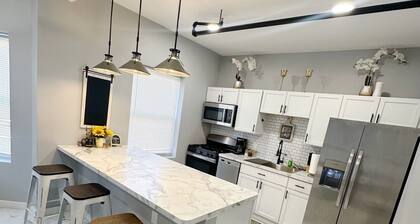 Charming 1bedroom Suite 7minutes from Downtown Cleveland