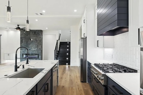 New Modern Home with a Private Bath for Every Bedroom, 7 Min to Fair Park