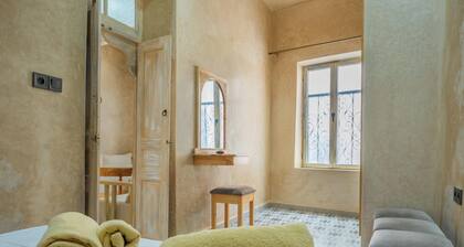 Refuge Oriental: 2BR Medina Home with Private Copper Hammam