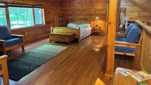 Room - Cozy Country Cabin (Long Eddy)
