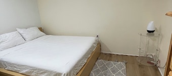 1 bed 1 bath quiet apartment- your own peaceful space