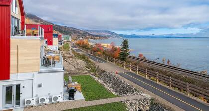 Le Grand Bleu 1261: River View, Spacious patio